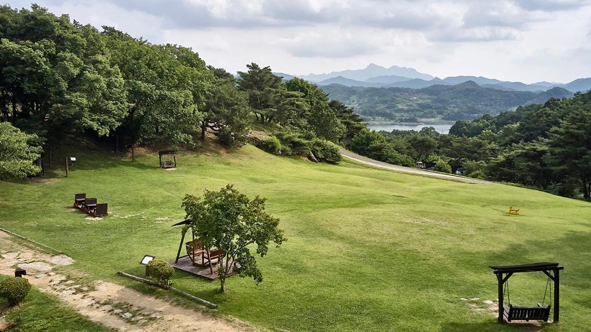 Club Es Jecheon Resort Chech'ŏn Exterior foto