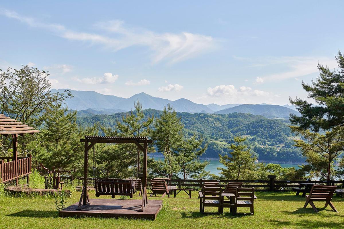 Club Es Jecheon Resort Chech'ŏn Exterior foto